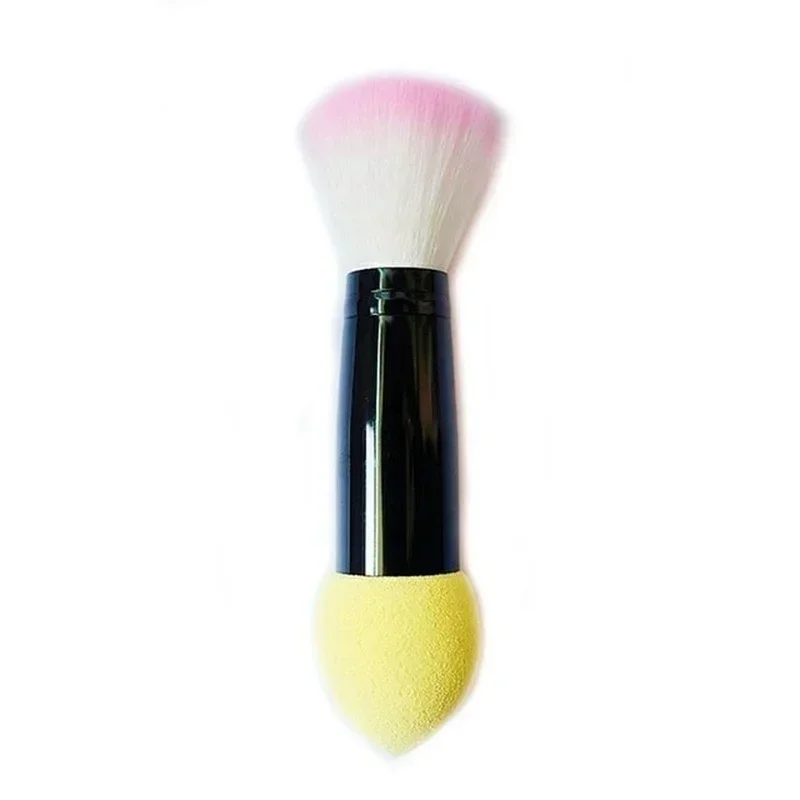 Double-ended blush brush