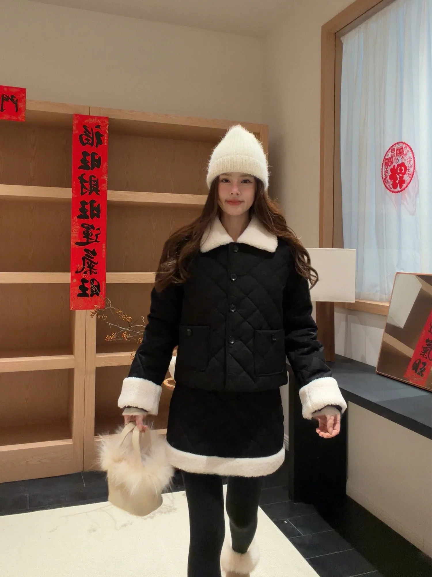 

Korean Sle Thiened Cotton Quilted Fur Trimmed down Jaet Outerwear Lady's Warm Padded Coat Regular Fit Long Sve