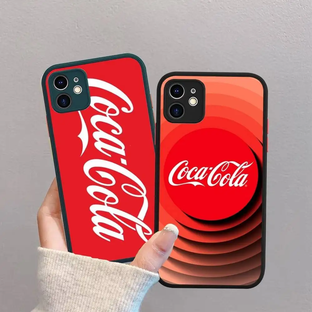 Funda de Teléfono con Diseño de Coca-Cola para iPhone 13 12 X XS MAX Pro Max 16 15 11 14 Pro Max, Carcasa Mate Antigolpes