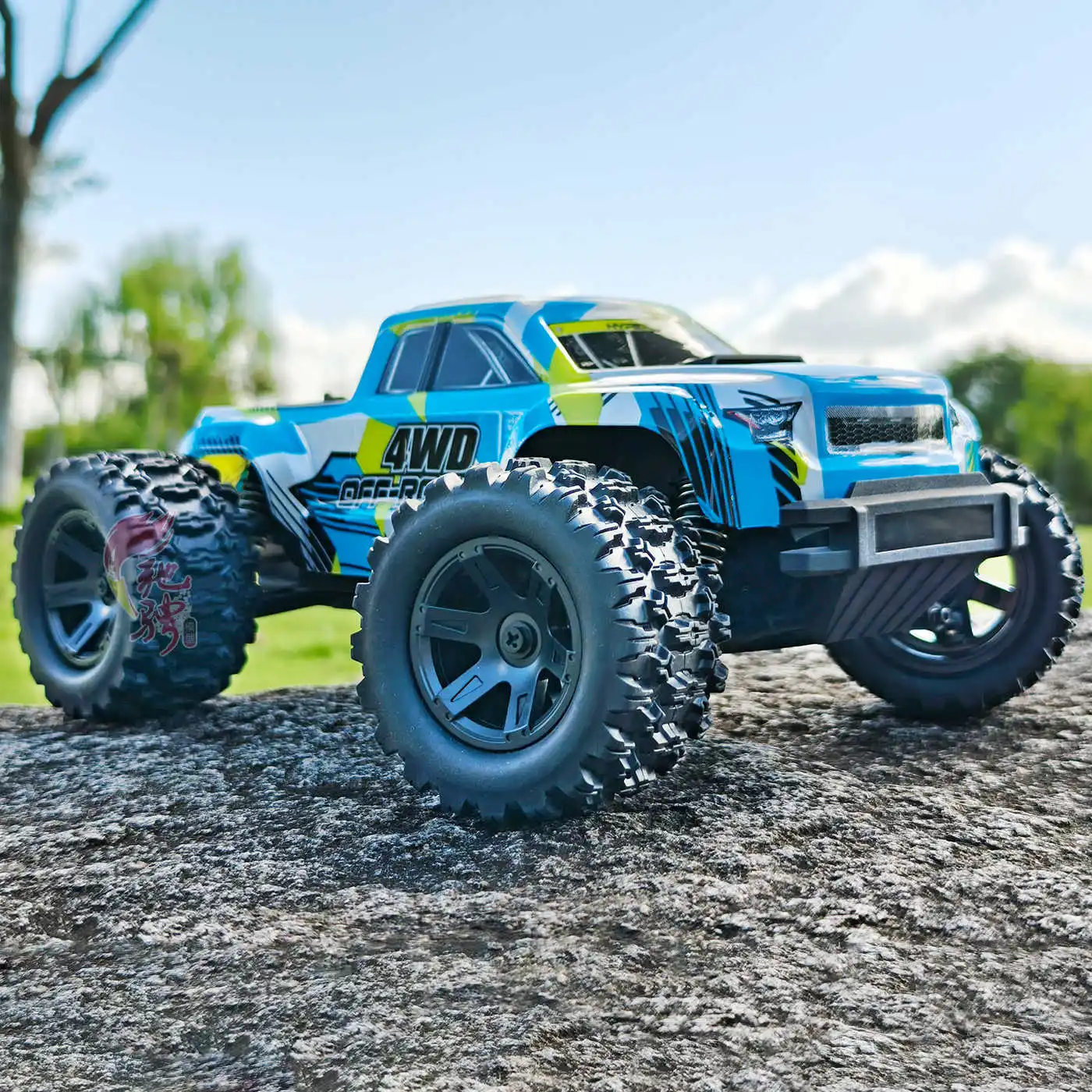 MJX 18208 1/18 RC Mini Monster Truck 4WD High Speed Car 2.4G Radio Control Dual Battery Dual Shell Durable Off-Road Toy Vehicle
