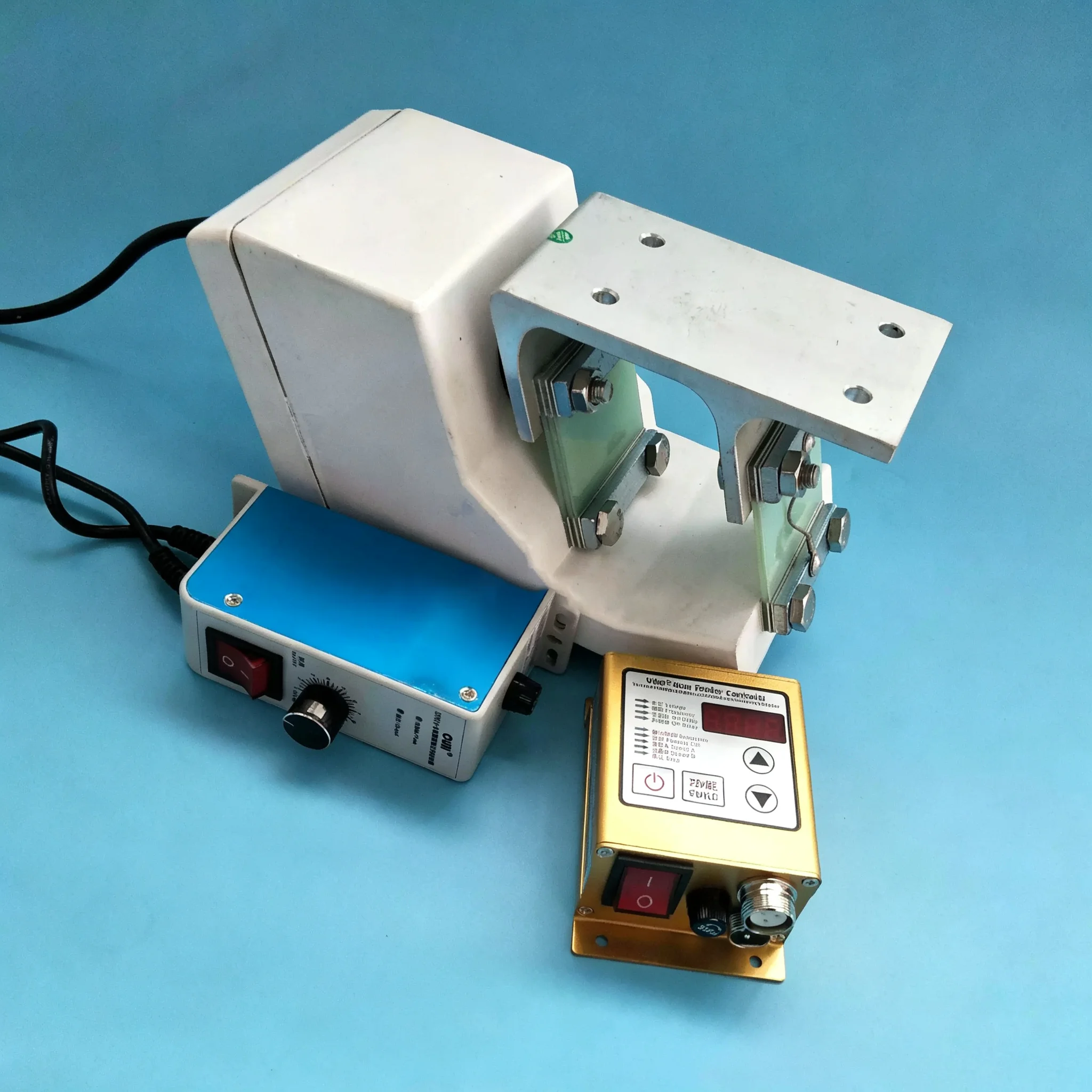 AR/LF vibration plate color sorter, special blanking feeder Small linear vibration feeder, uniform distributor