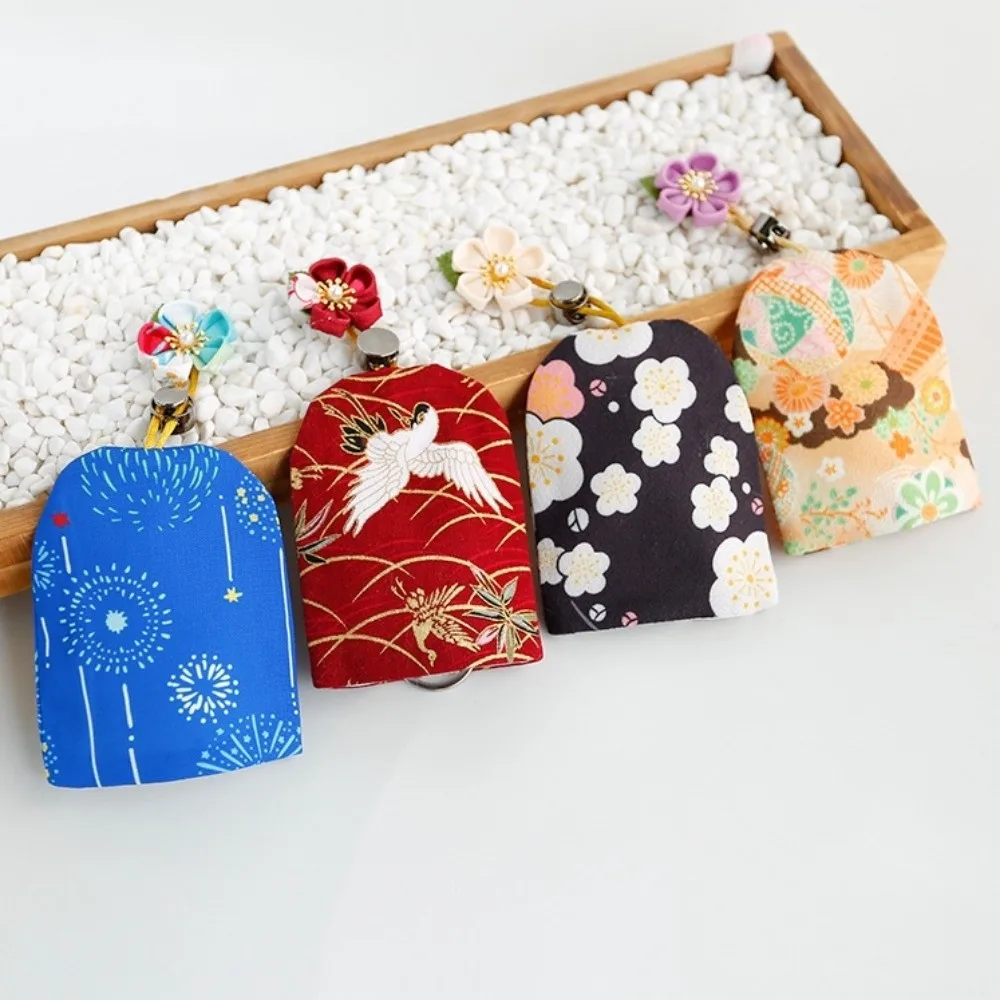 Funda para llaves extraíble de estilo japonés, mecanismo de cuerda de tracción portátil, llavero de tela, llavero de almacenamiento con arco, bolsa para llavero de gatito