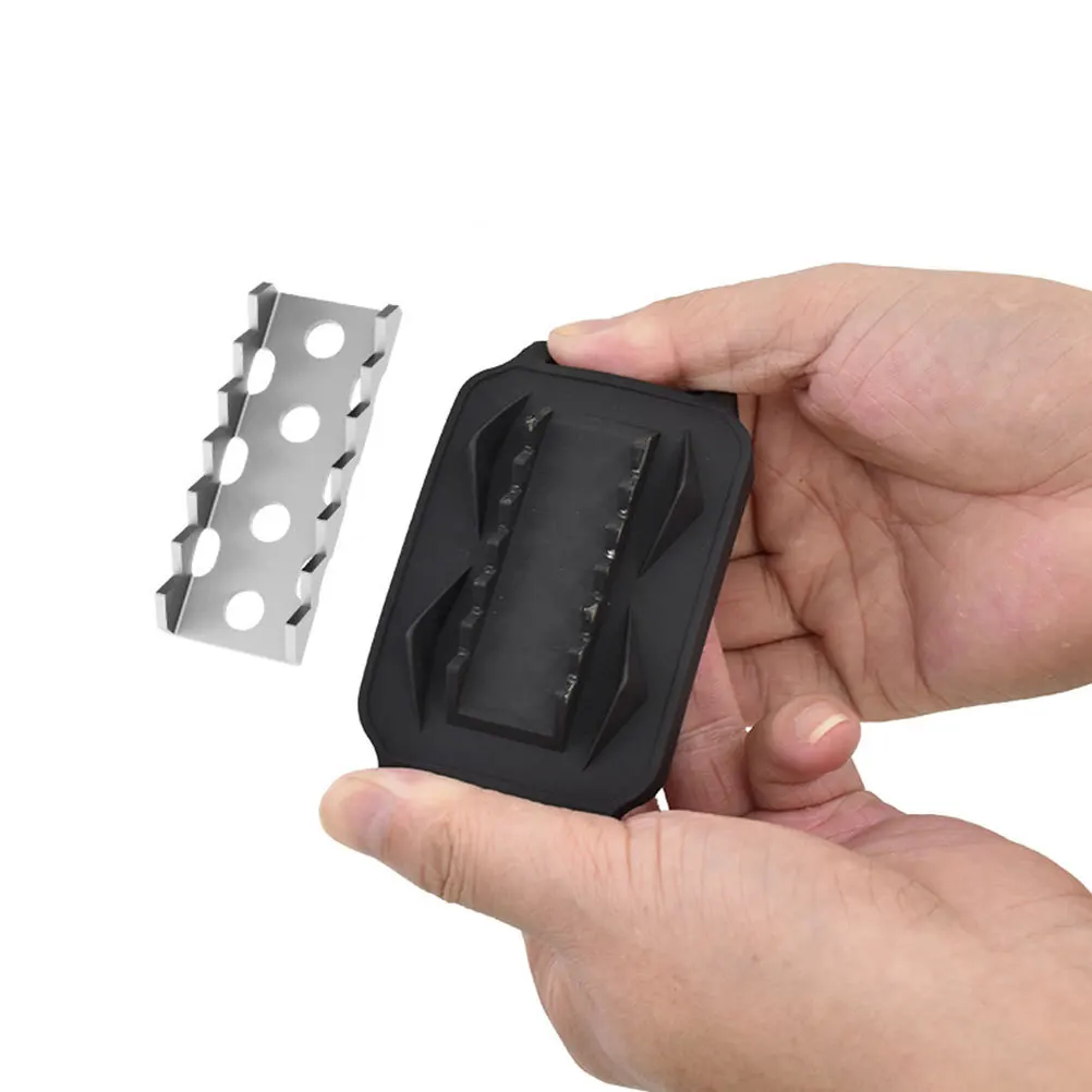 

1Pair Anti-Slip Ice Grippers Lightweight Portable Shoe Grippers for Outdoor Winter Hiking Climbing Snow Shoes Traction Crampons