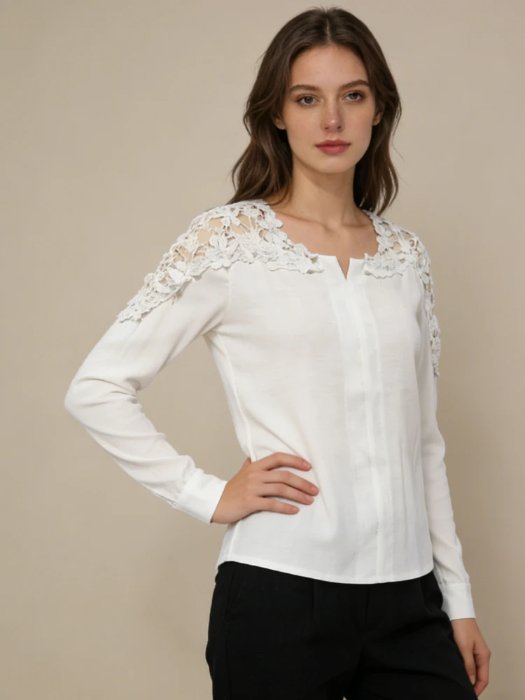 

Белая кружевная блузка с длинным рукавом и вырезами, V-образный вырез на плечах, повседневный легкий топ для офиса, 2026