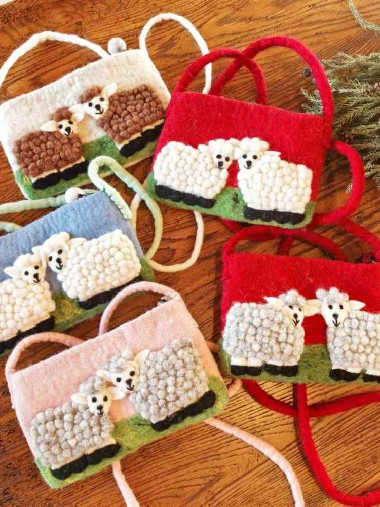 

Wool Felt Prairie Sheep And Cow Horizontal Phone Bag Single Room Versatile Storage Card Bag Cute Bifold Wallet Envelope Style