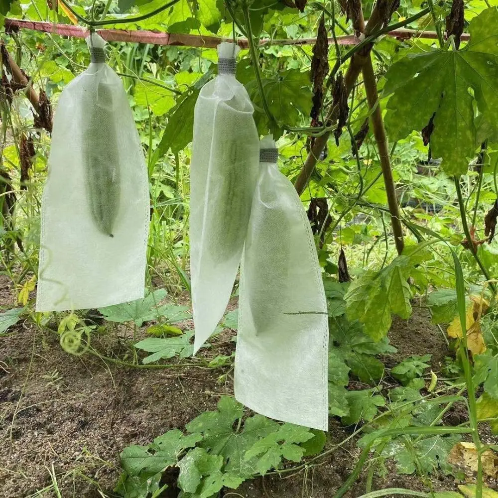 100Pcs Fabric Planting Pocket Fruit Protection Bags Planting Garden Greenhouse Supplies Non-Woven Plant Nursery Bags Anti-bird