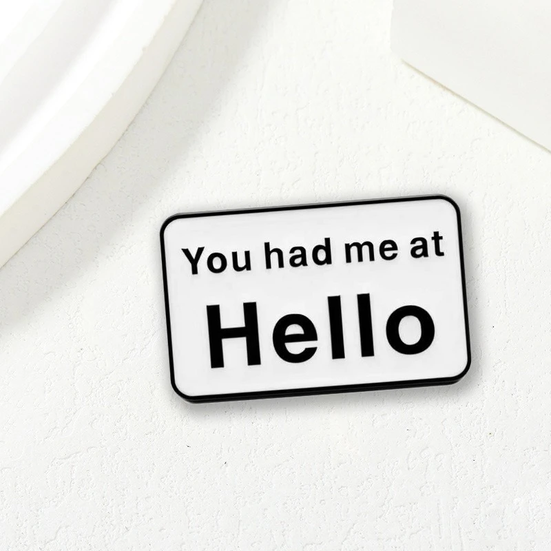 New Style Love At First Sight Fun Couple Metal Brooch Badge Pin Accessories For Clothing Bags Hat Scarf T-shirt Jeans Decoration