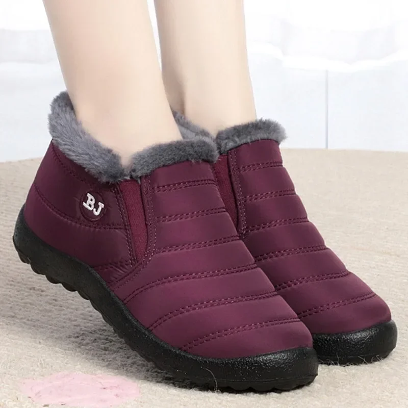 Botas de nieve impermeables para mujer, botines sin cordones, color negro, invierno, 2024