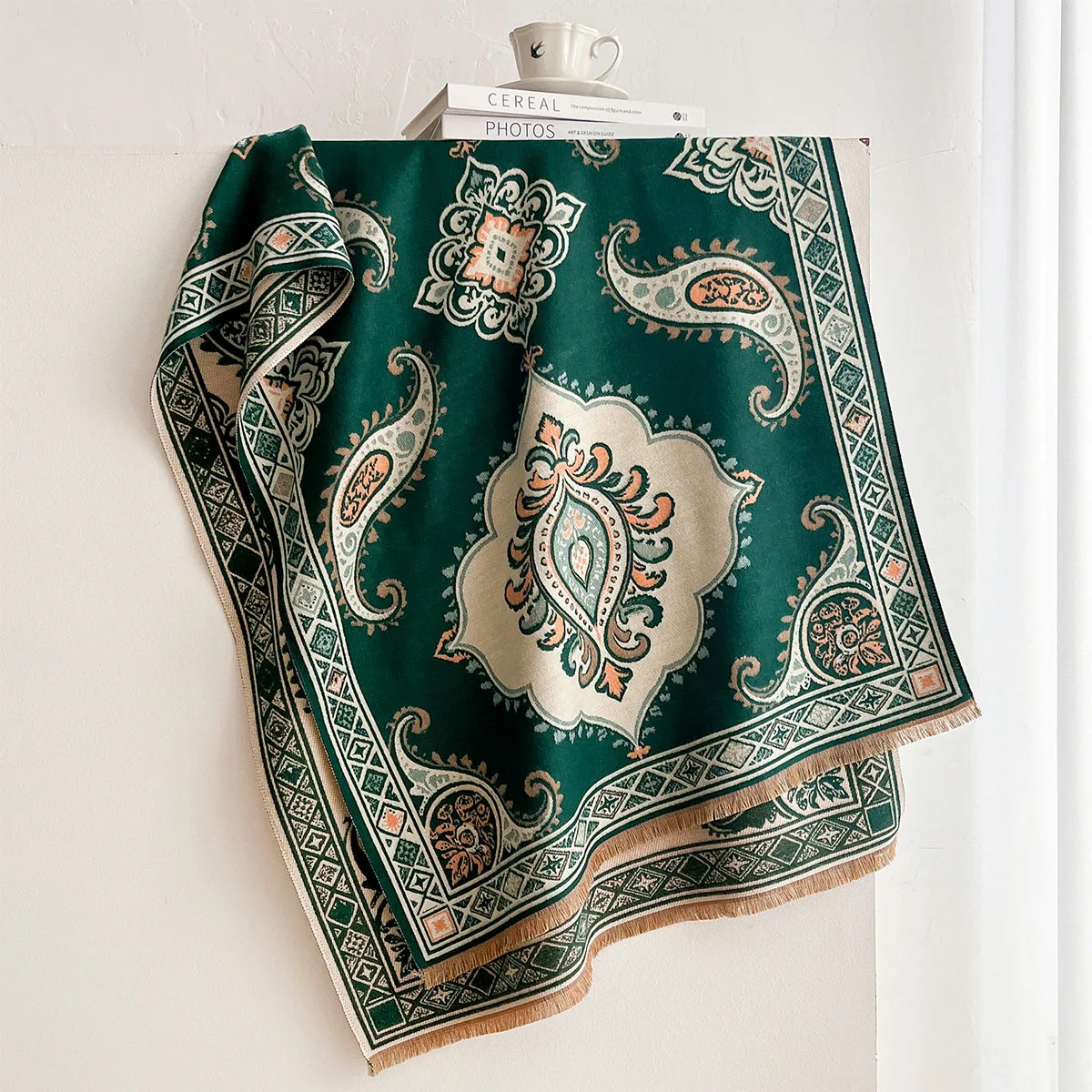 Winter Warm Thick Faux Cashmere Blend Elegant Neckerchief Lady Paisley Print Fashion Design Wrinkle Resistant Tassel 180x65cm