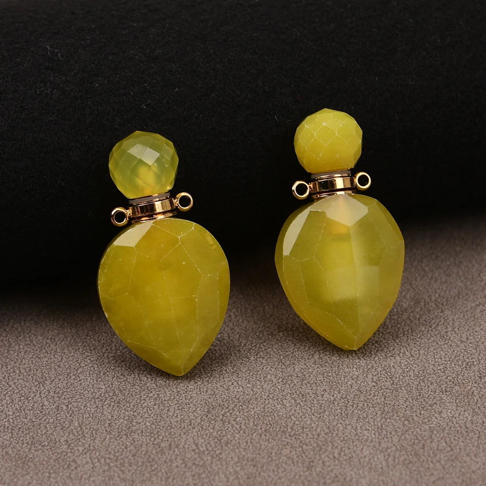 APDGG 2 Pcs Gold Plated Natural Lemon Jade Pendant Peach shaped Real Stone Charms Designer Gems Jewelry DIY