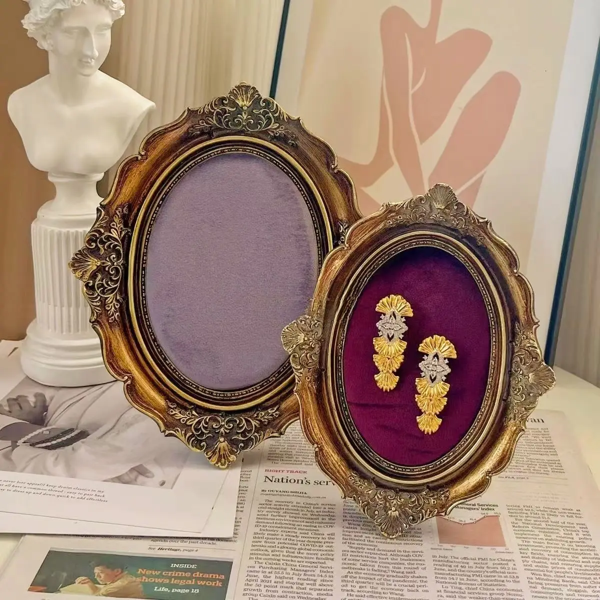 

Vintage Velvet Jewelry Display Tray - Purple Plush Ring Earring Necklace Holder, Antique Photo Shoot Props & Storage Organizer