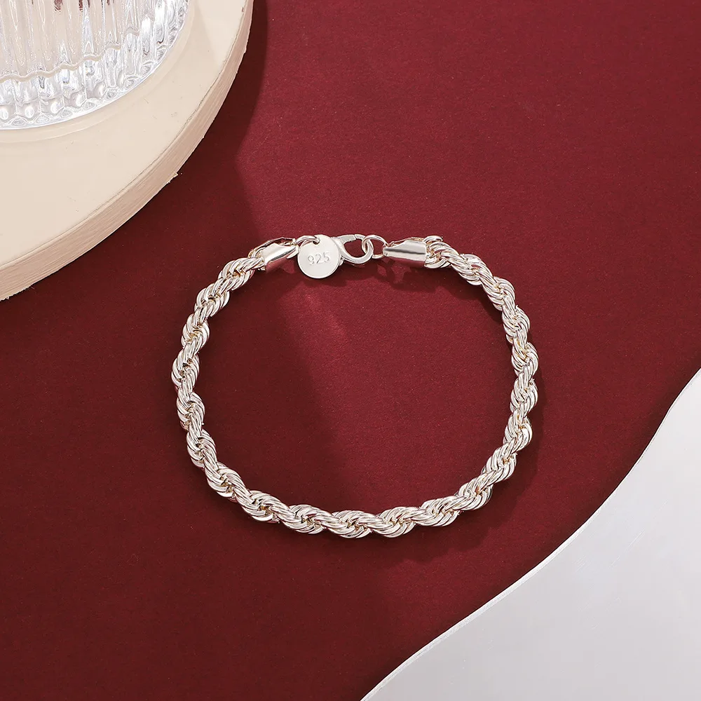 Simple Trendy Design Twist Bracelet For Woman INS Style   Light Luxury Simple Bracelet For Cool Girl Hand Jewelry Gifts