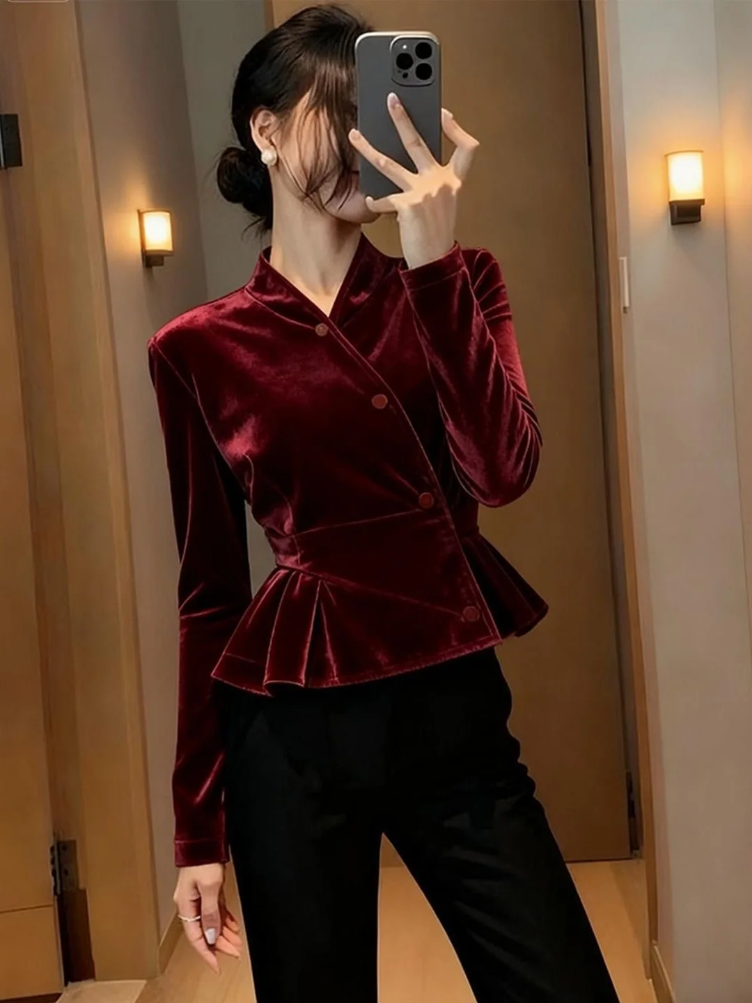 

Deep Bury Velvet Top Unique Design High End Personali Slant Button Waist Cinching Versatile Small irt Casual Sle Sl...