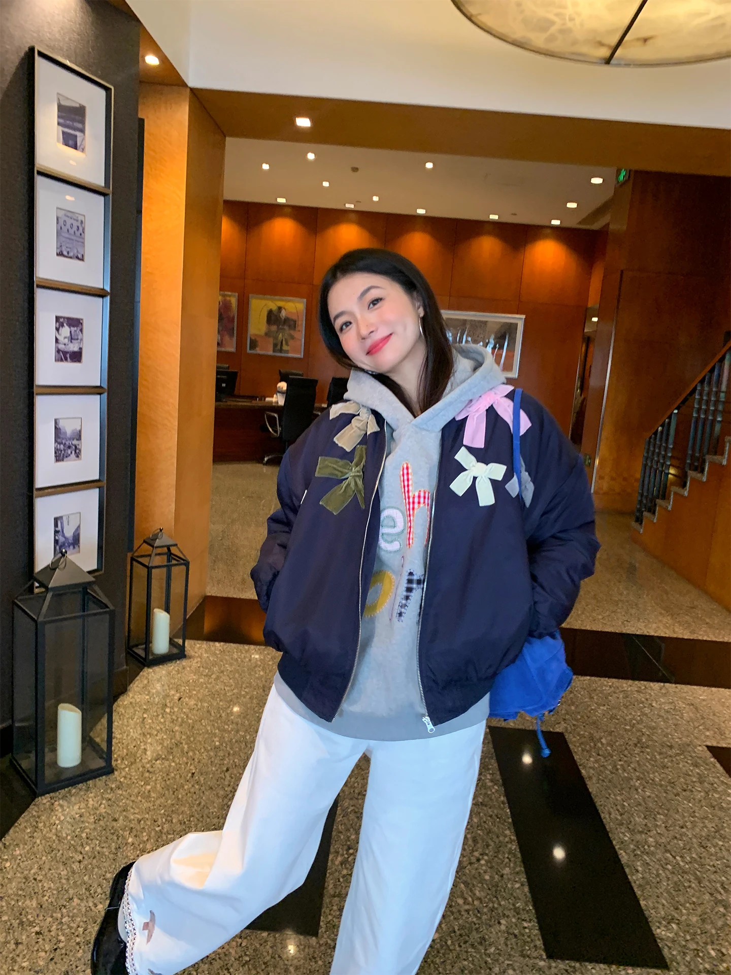 

Стильная стеганая хлопковая куртка: теплая и уютная, в корейском стиле, свободного кроя, с длинными рукавами, на молнии, цветная