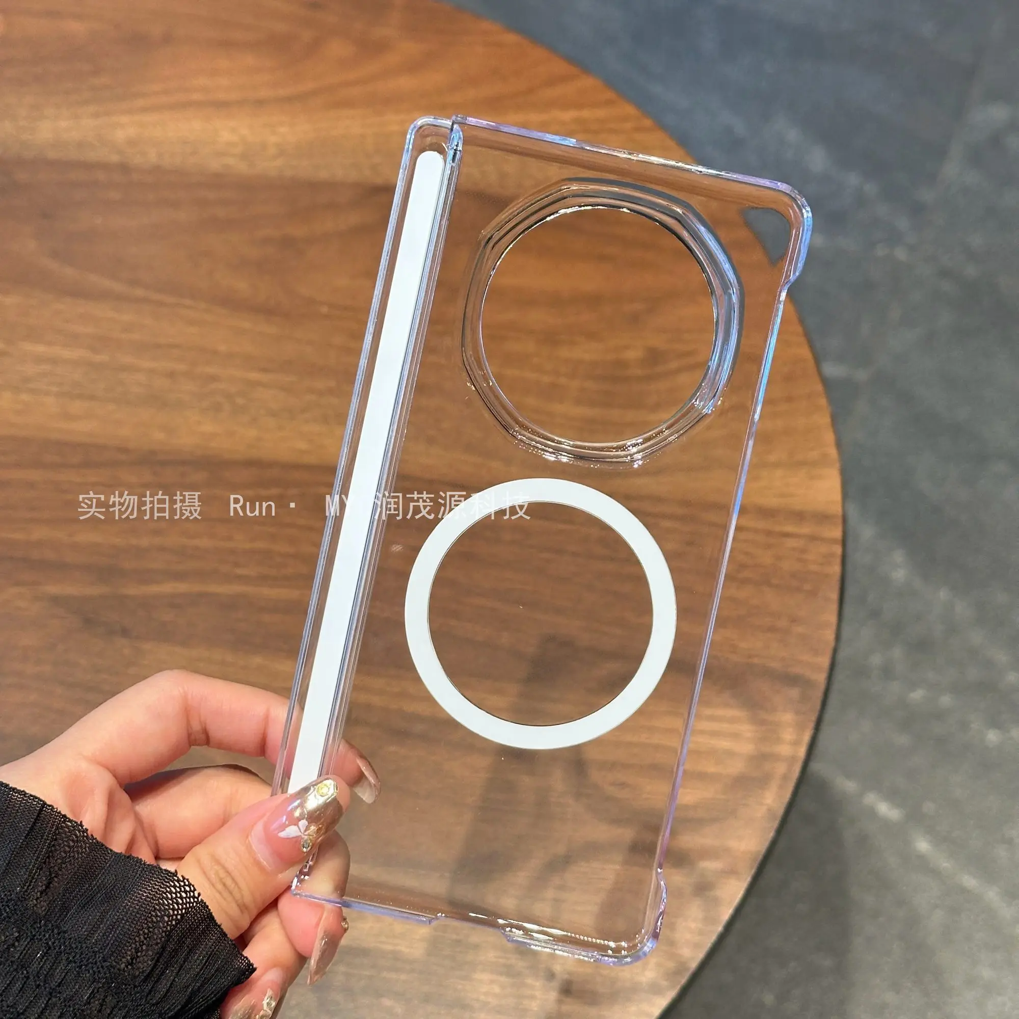 Etui na Honor Magic V6 V5 5G Przezroczyste Magnetyczne z Zawiasem, Twarda Obudowa na Tył, Kompatybilne z Bezprzewodowym Ładowaniem Honor Magic V5 — zdjęcie produktu 5