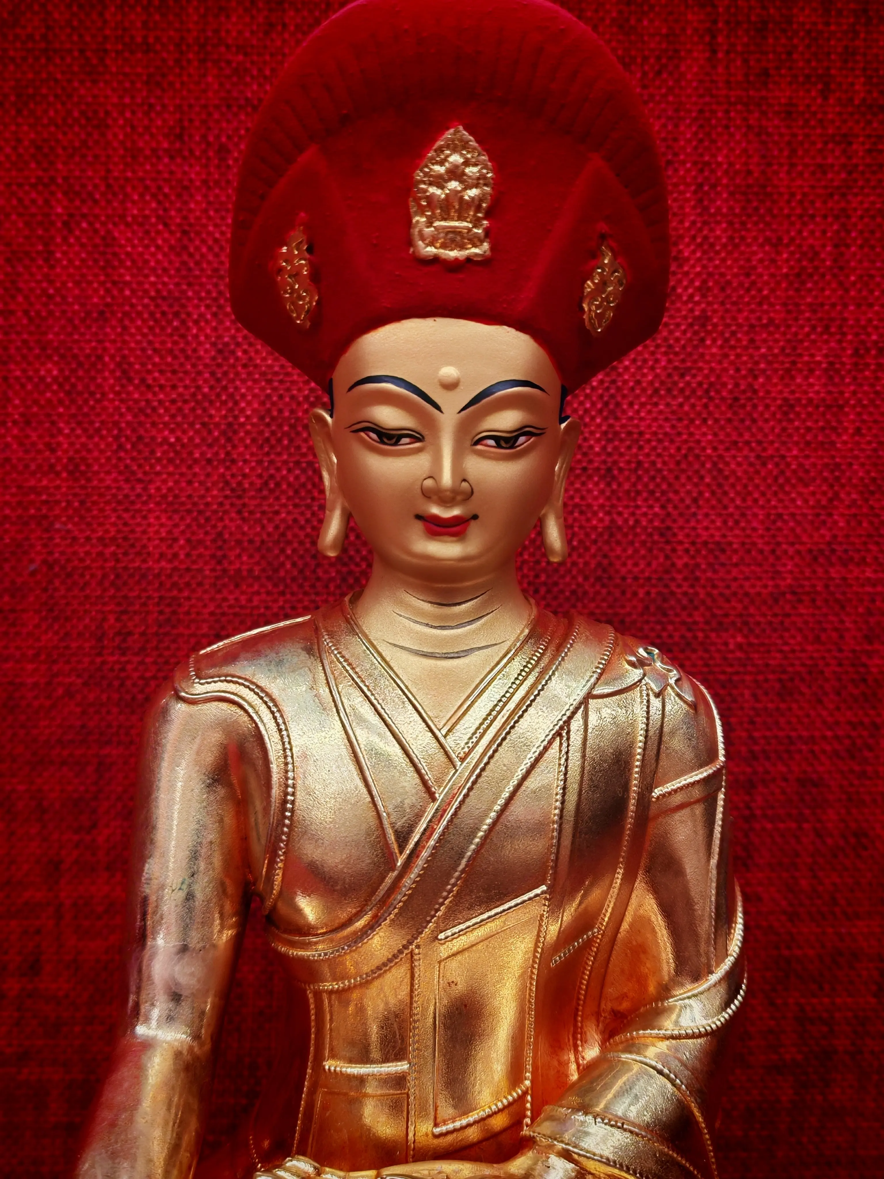 The height of the statue of the master of Jidingsong Gongzhigongti Temple is 7 inches of pure brass gilt