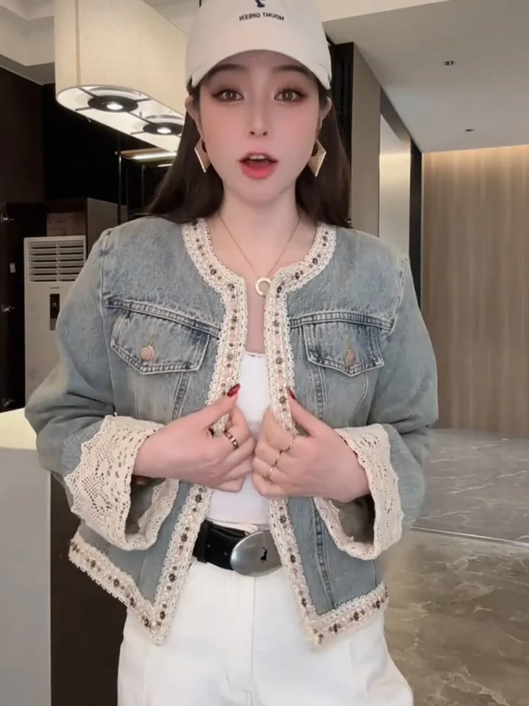 Retro Lace Splicing Short Denim Jacket Women's Spring Autumn Fashionable Commute Style Straight Tube Shape Button Closure