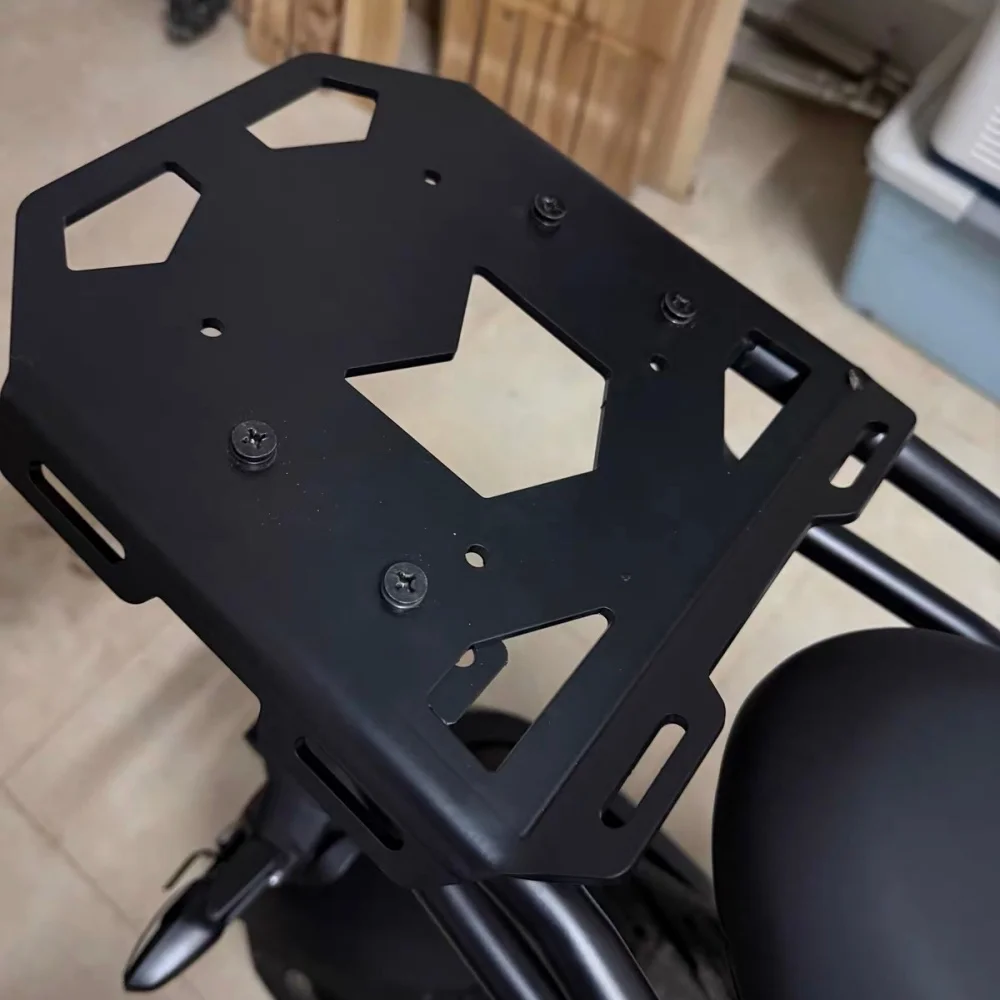Motorcycle modification: Luggage rack, tail rack, rear rack accessories for Triumph Trident 660