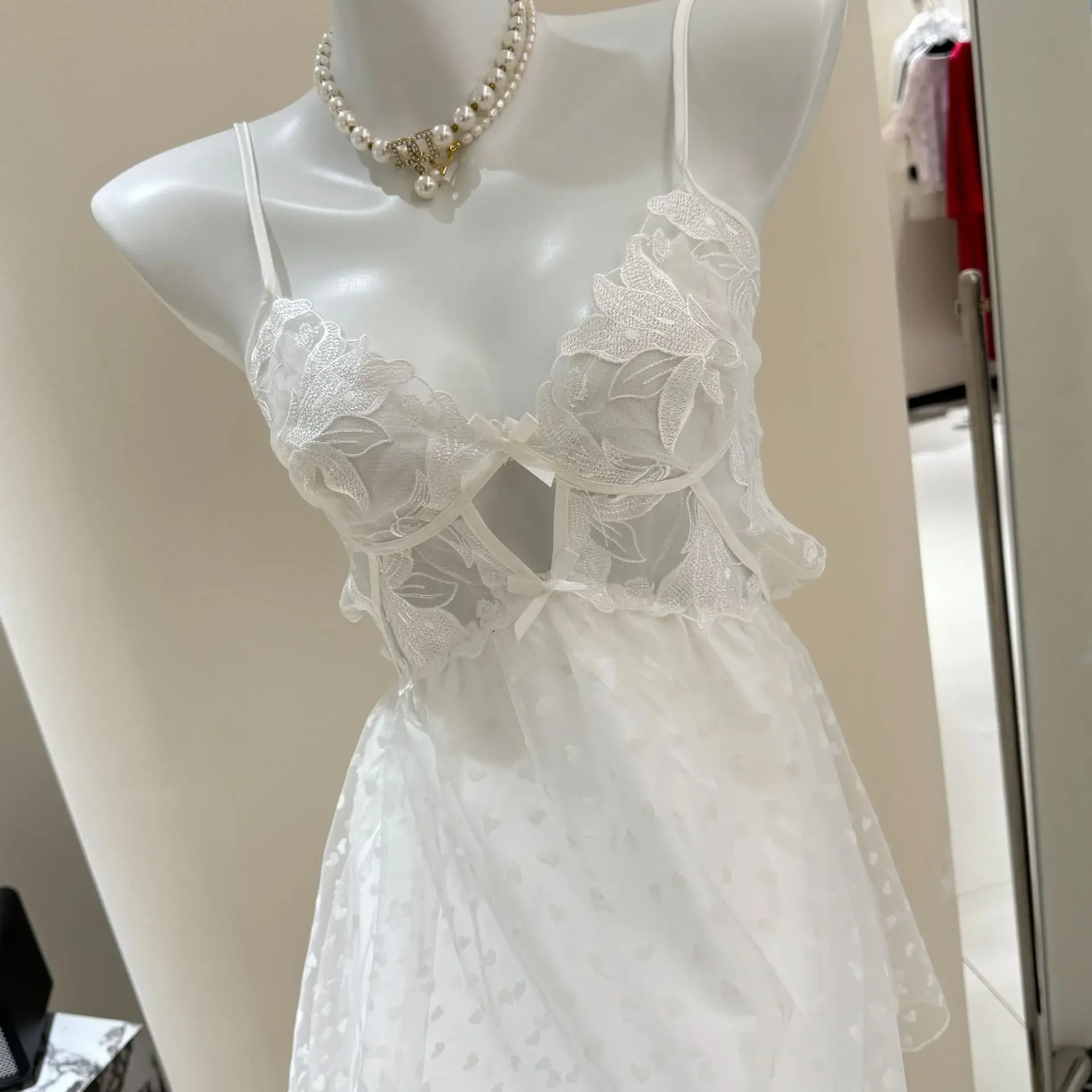 

Новая летняя женская ночная рубашка, сексуальная лоскутная перспективная кружевная ночная рубашка, интимное белье, шелковистая атласная ночная рубашка, домашний халат