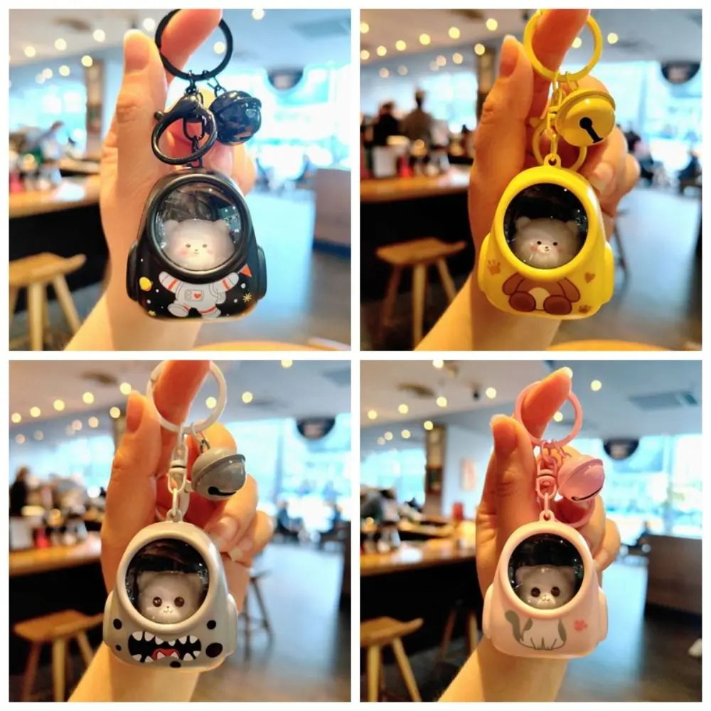 فريد القط على ظهره أضواء مفتاح سلسلة حقيبة سحر الدب الكرتون الحيوان المفاتيح على ظهره قلادة الكورية نمط حقيبة أنيقة سحر المرأة
