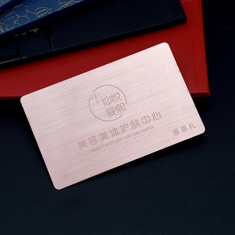 Металлическая карта Custom Shaped Relief High-End