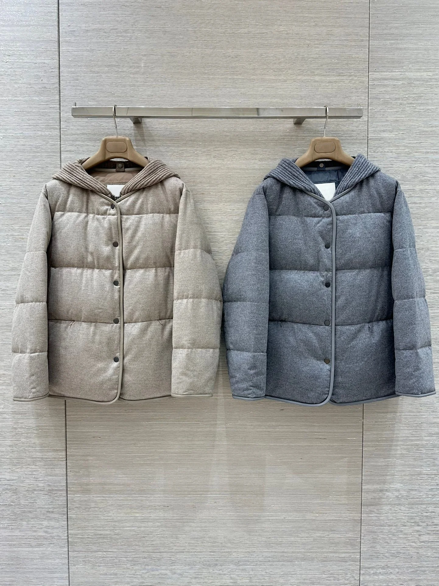 

Women's Knitted Spliced Hooded Coat Single Breasted Long Sleeve Loose Warm Down Jacket