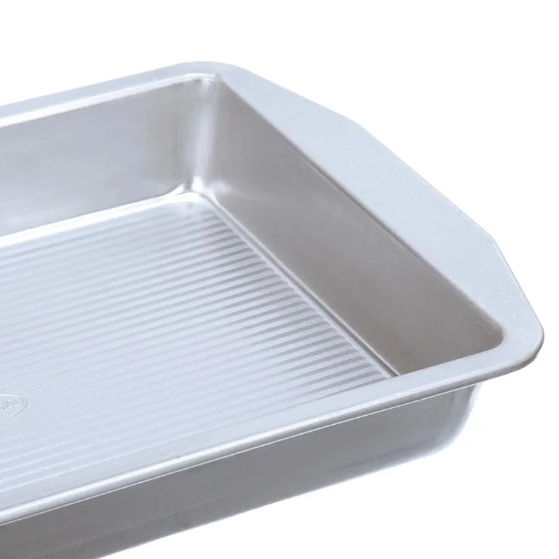 Bakvormen Classics Rechthoekige cakevorm met anti-aanbaklaag van 9"x13", anti-aanbaklaag, zwaar gealuminiseerd staal