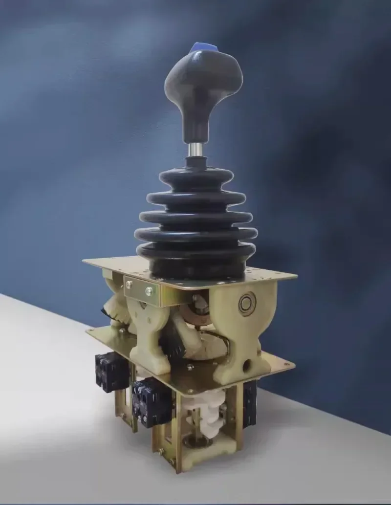 

Cross-border Hot sales Crane terminal YGK3 main controller QT3A operation handle tower linkage platform switch