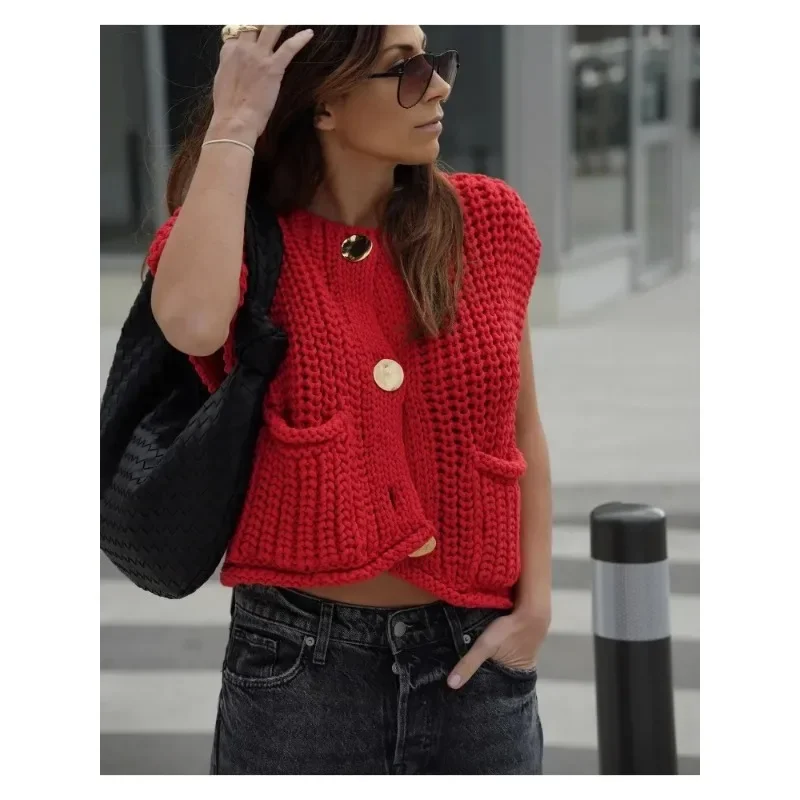 Spring Women's Knitted Vest Elegant Fashion Women Knit Vest Casual Red Sleeveless O-neck Metal Button Sweater