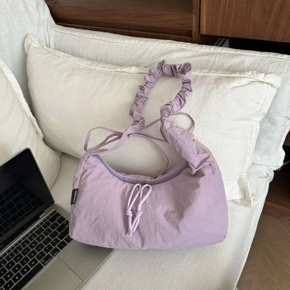 Elegante borsa per gnocchi pieghettata leggera Borsa versatile con coulisse di grande capacità Borsa a tracolla da donna in nylon tinta unita per ragazze