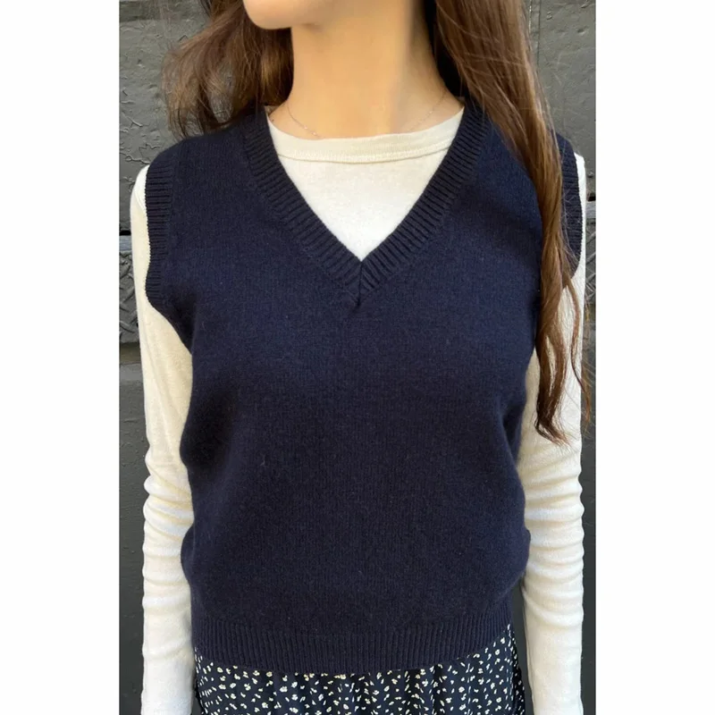 Women's V-Neck Knit Sweater Vest Y2K Style