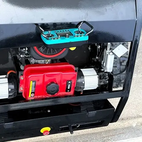 Mesin Pemotong Rumput Crawler Kendali Jarak Jauh Lebar Kerja 800mm Khusus untuk Pertanian dan Kebun