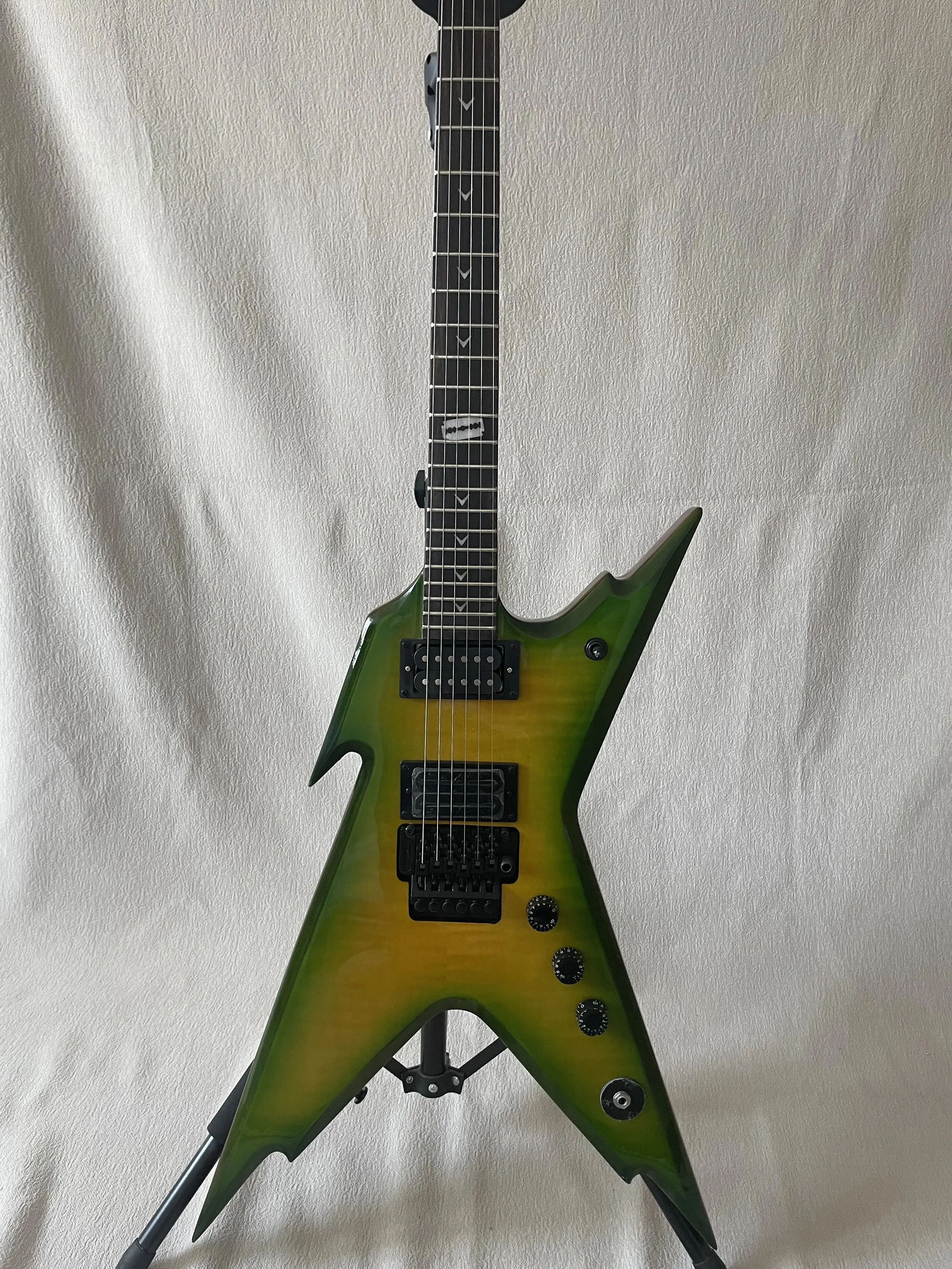 Custom Dean Razorback Dimebag Rebel Guitar Green