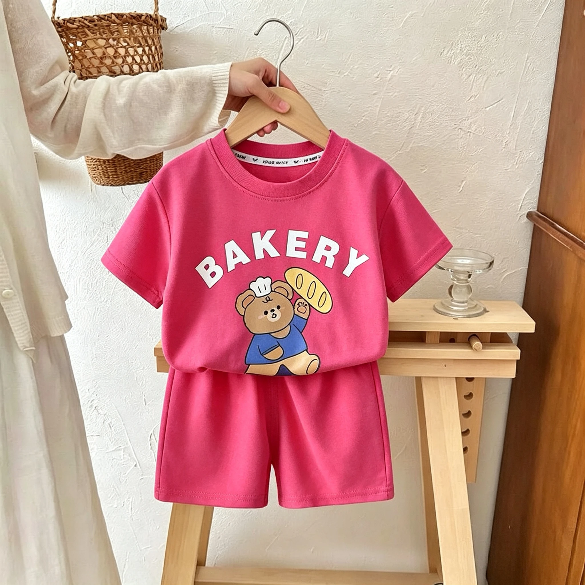 Kinderbekleidung, Sommeranzug, kurzärmeliges T-Shirt, Shorts, Freizeitanzug, Kindermode, schlichtes zweiteiliges Set, für Kinder im Alter von 1-6 Jahren. – Detail 3