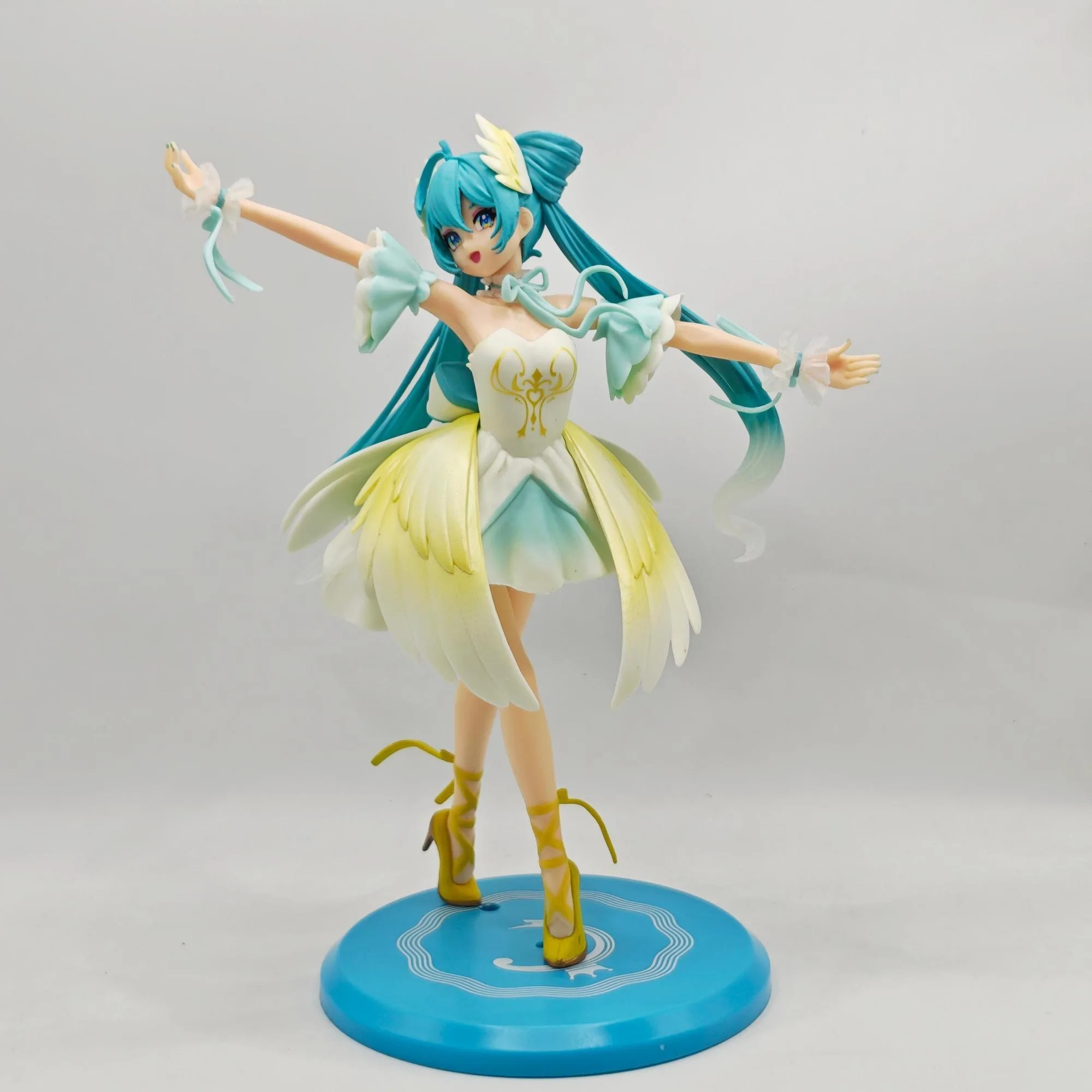 20 CM Neue 2025 Anime Hatsune Miku Schwanensee Prinzessin Kawaii Action Figure PVC Puppe Modell Spielzeug ornament Desktop Dekoration geschenke