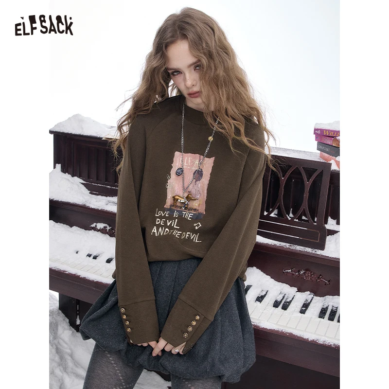 

ELFSACK 2025, зимние новые поступления, повседневная свободная футболка в консервативном стиле с буквенным принтом и полувысоким воротником с длинными рукавами для женщин