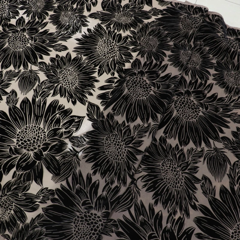 1meter Brocade Velvet Embroidery Fabric Burnout Velour Fabrics Flocking Jacquard Cloth for Dress Garment DIY Sewing Decor