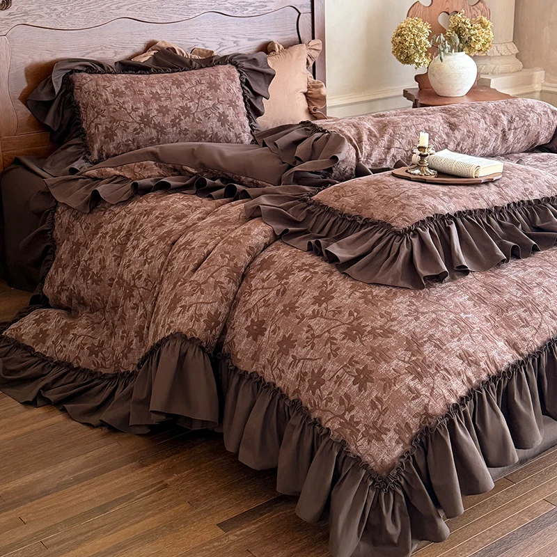 

Роскошный французский романтический комплект постельного белья с рюшами, 100% хлопок с цветочным принтом и двухслойной мятой прозрачной тканевой кружевной отделкой, комплект из 4 предметов