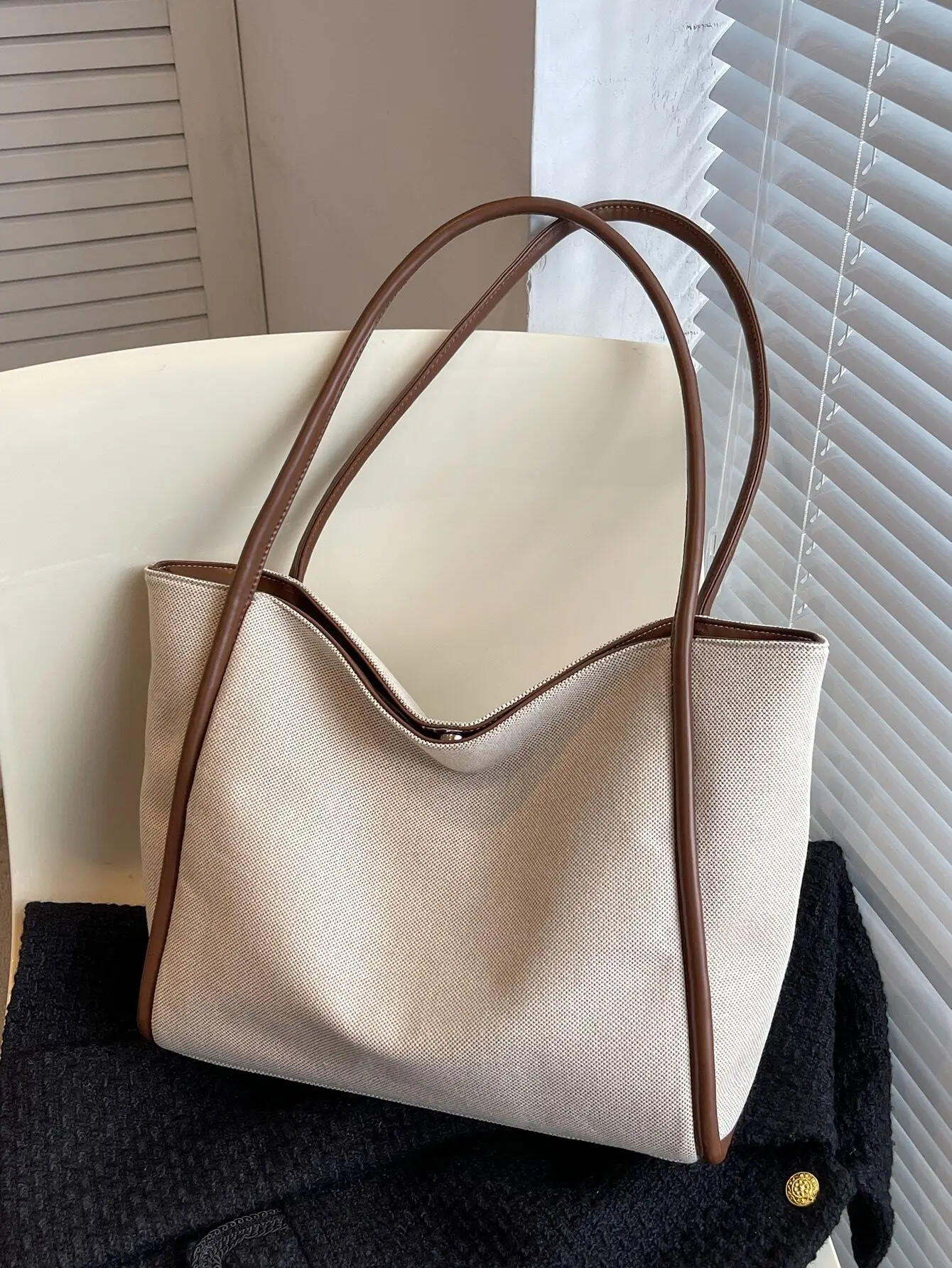 

1pc Women's Color Block Shoulder Tote Bag, Spacious Design, Fashionable For Commuting, School, Office & Casual Wear, Autumn/Winter