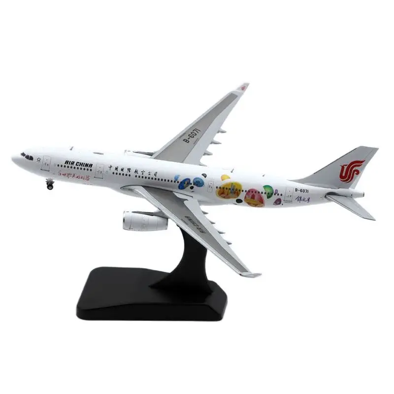 

Air China A330-200 Civil aviation Airliner Alloy & Plastic Model 1:400 Scale Diecast Toy Gift Collection Display