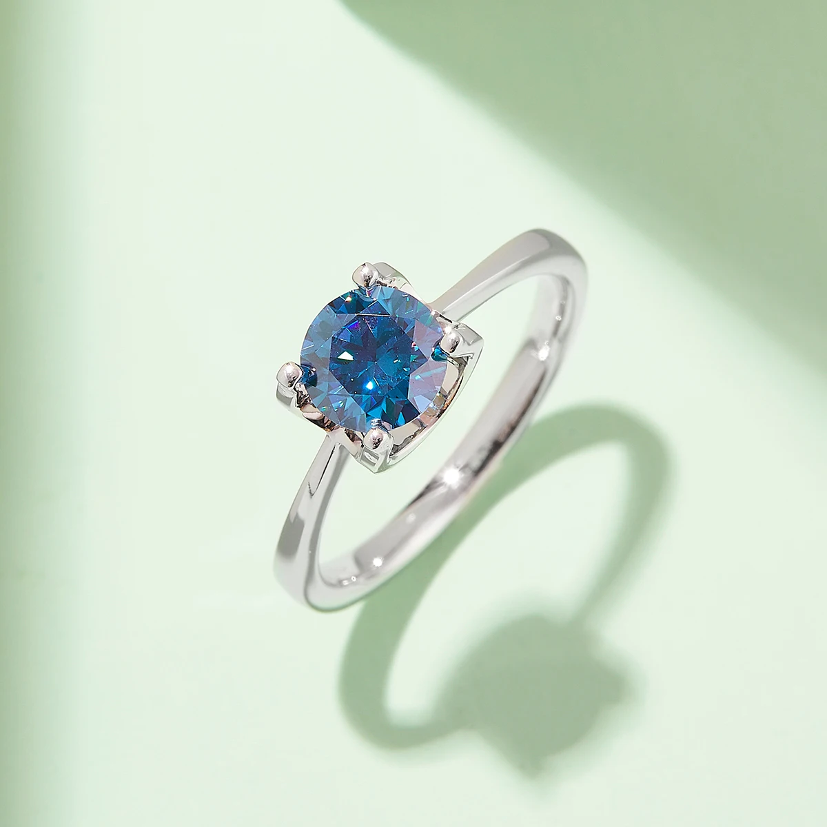 خاتم نسائي كلاسيكي Bull Head S925 مطلي بالفضة والبلاتين مويسانيتي 1 قيراط درجة D