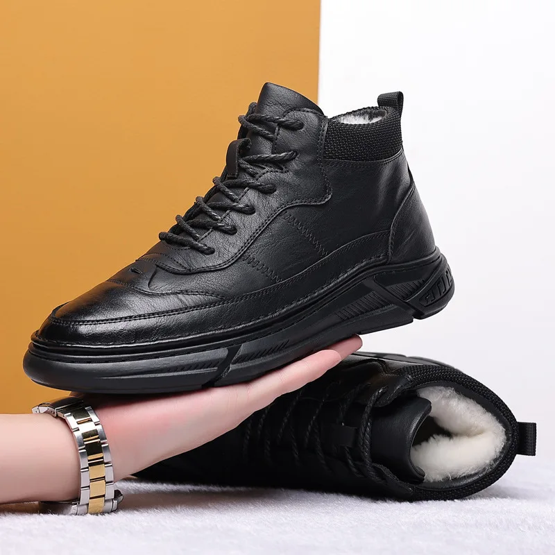 

Новая зимняя обувь для мужчин, ботинки из натуральной кожи, высокие кеды, повседневная обувь на платформе, мужские теплые плюшевые полусапожки
