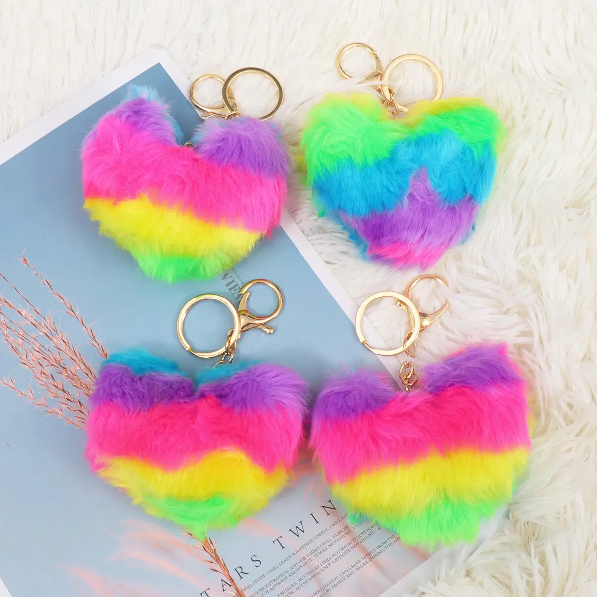 

4 pcs Keychain Key-Chain Pendant Rainbow Love Ball Heart Pendant For Women Men Lightweight Durable Car Bag Decoration Gift