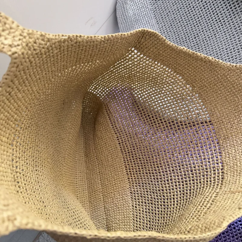 2026-new-style-fashionable-lady-tote-bag-with-a-hollow-design-featuring-a-small-inner-pocket-large-capacity-woven-beach-bag