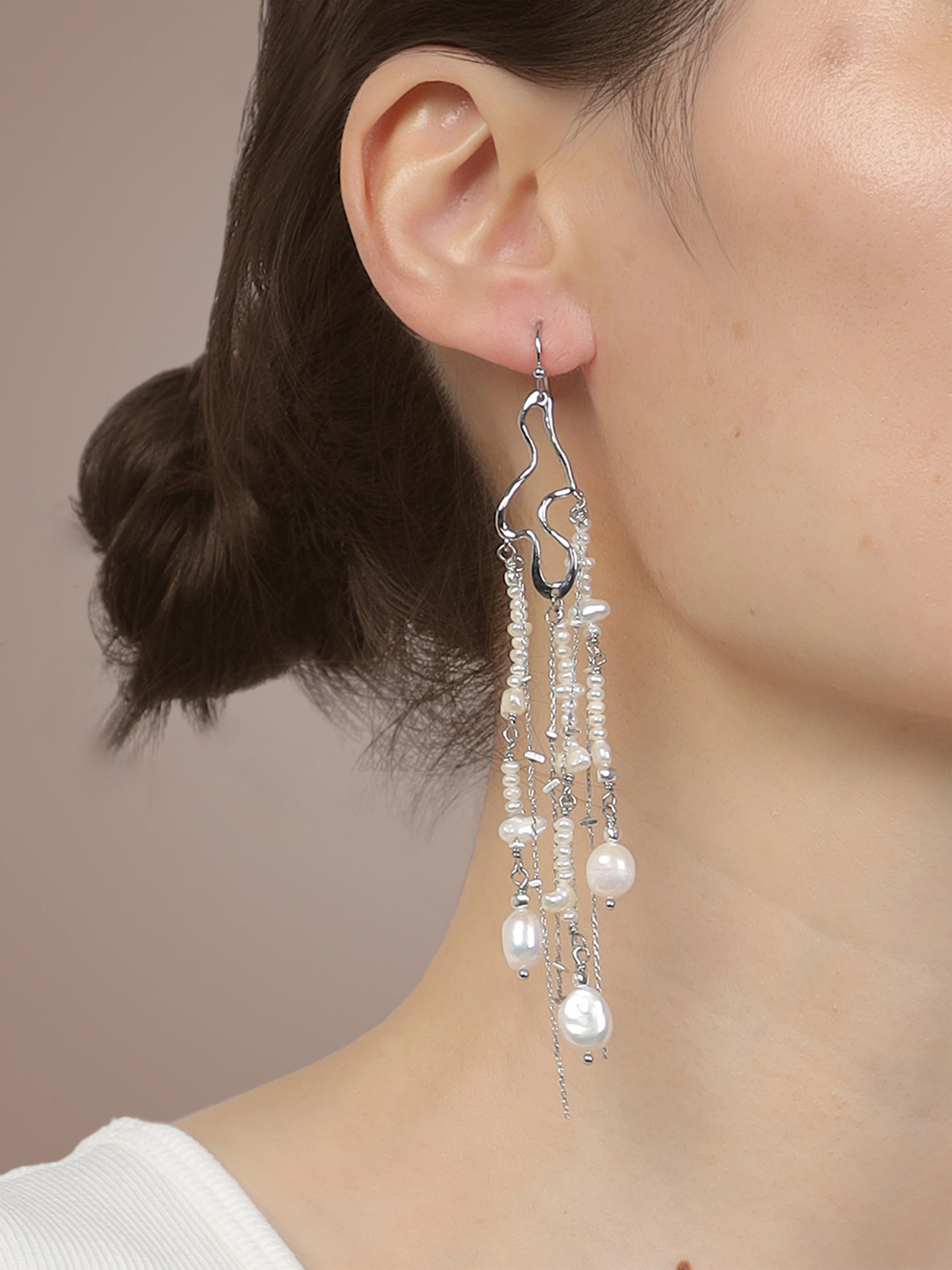 Silver Tone Multi‑Layer Tassel Pearl Hook Earrings Long Chain Tassel Dangle Earrings Wedding Banquet Party Jewelry for Women