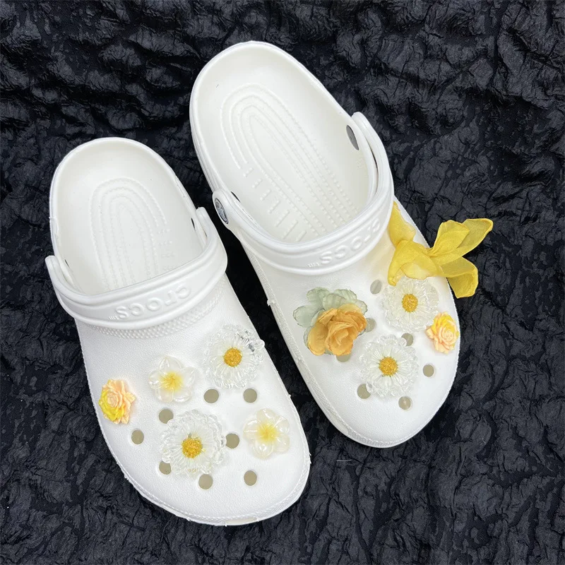 High Quality Resin Flower Shoe Charms for Clogs Removable Shoe Buckle Decor DIY Colorful Blossom Design Sandals