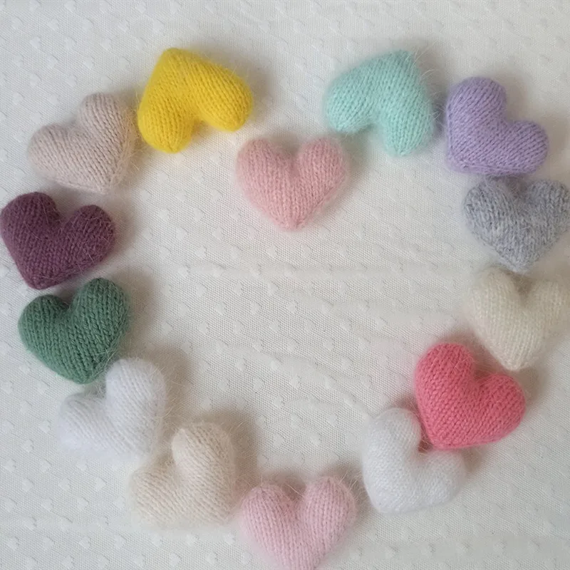 

2023Handmade heart shape accessories for newborn photography props,fuzzy photo props