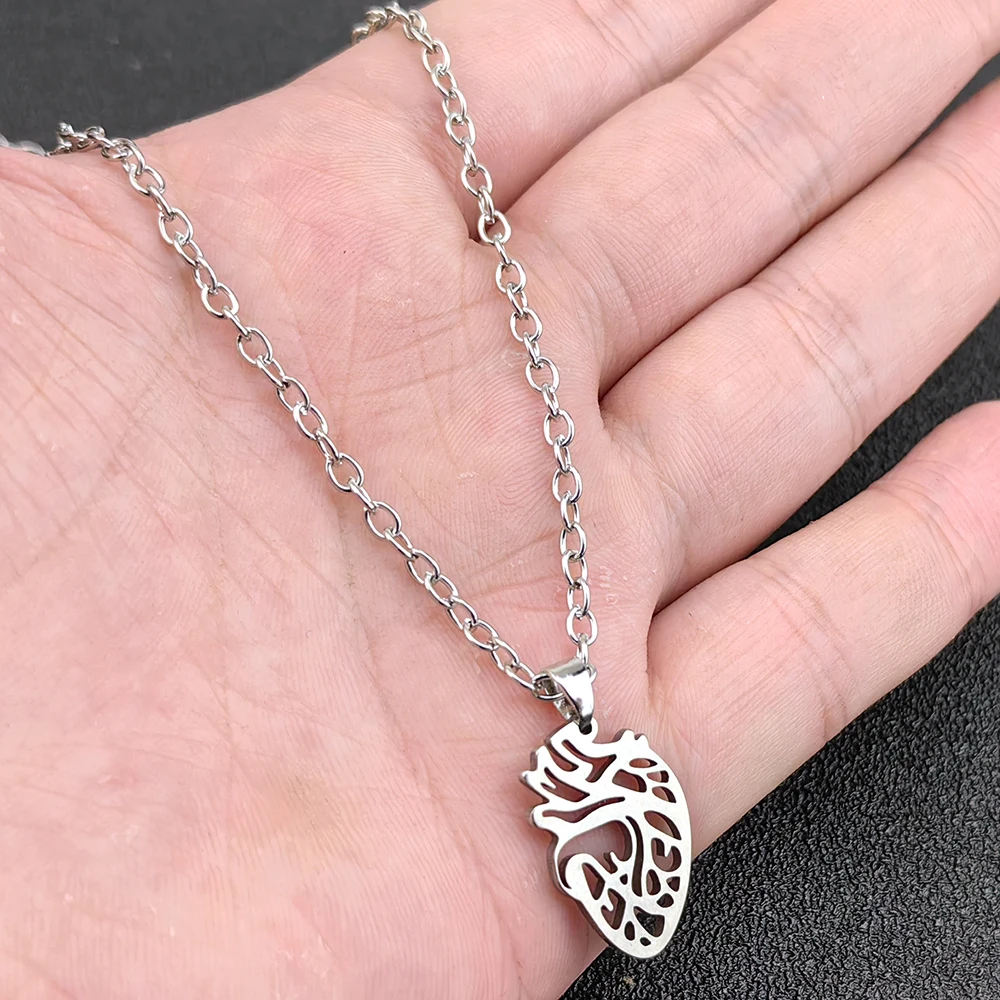 Hollow Human Medical Anatomical Heart Organ Pendant Necklace For Doctor Gift Stainless Steel Necklace Jewelry Men Women Simple