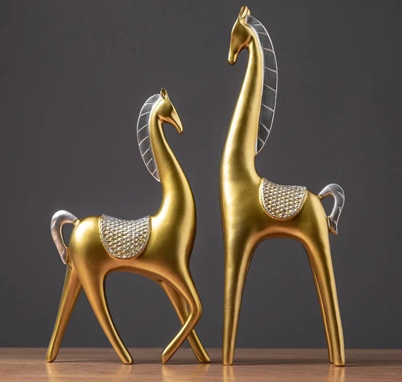 2-piece Set of Luxury Golden Elk Horse Figurines Resin Animal Sculpture Crafts Living Room Horse Furnishings Home Ornaments Gift