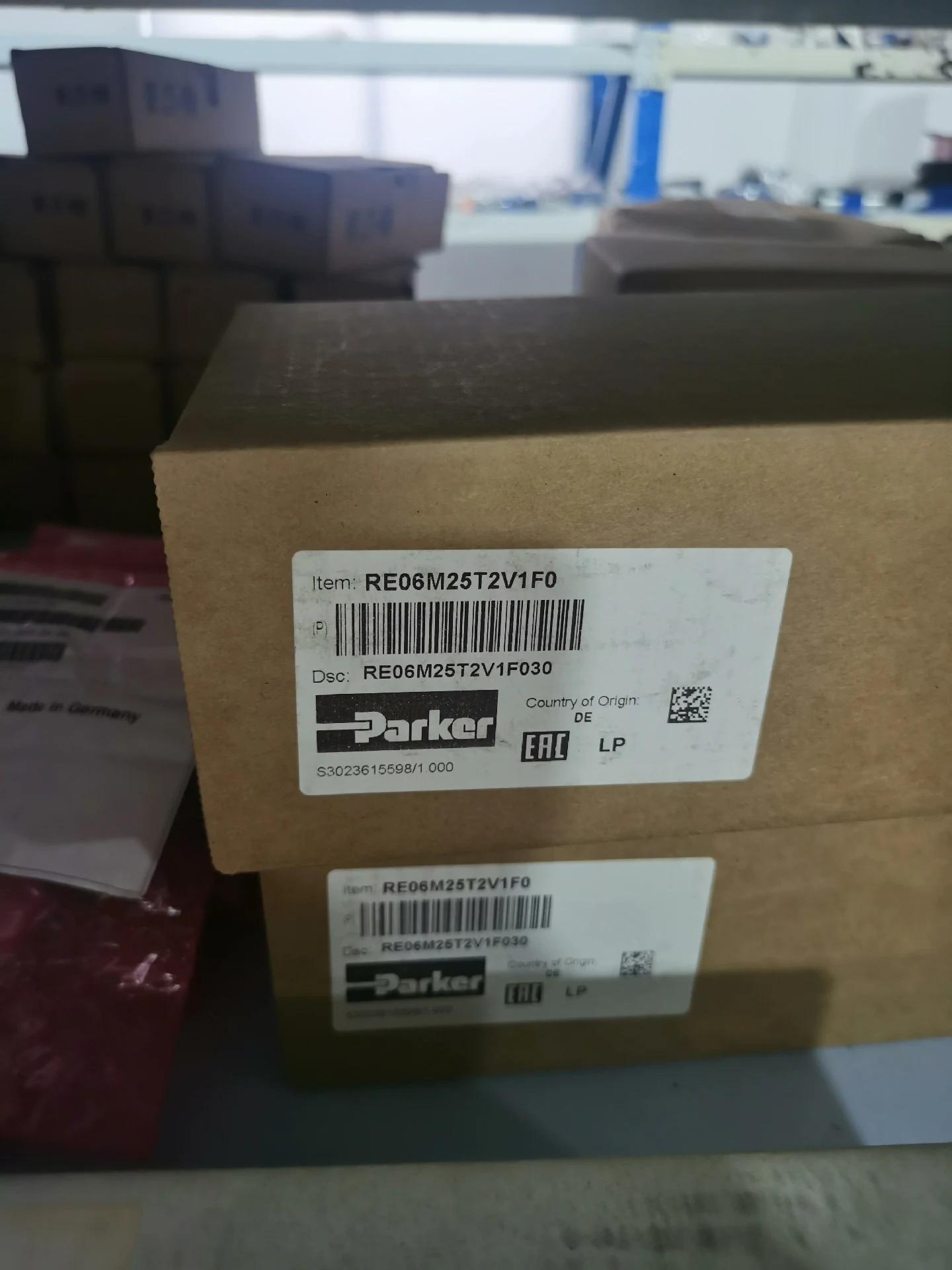 RE06M25T2V1F0 Parker Overflow Valve 1 Set In Stock, Brand New And Imported
